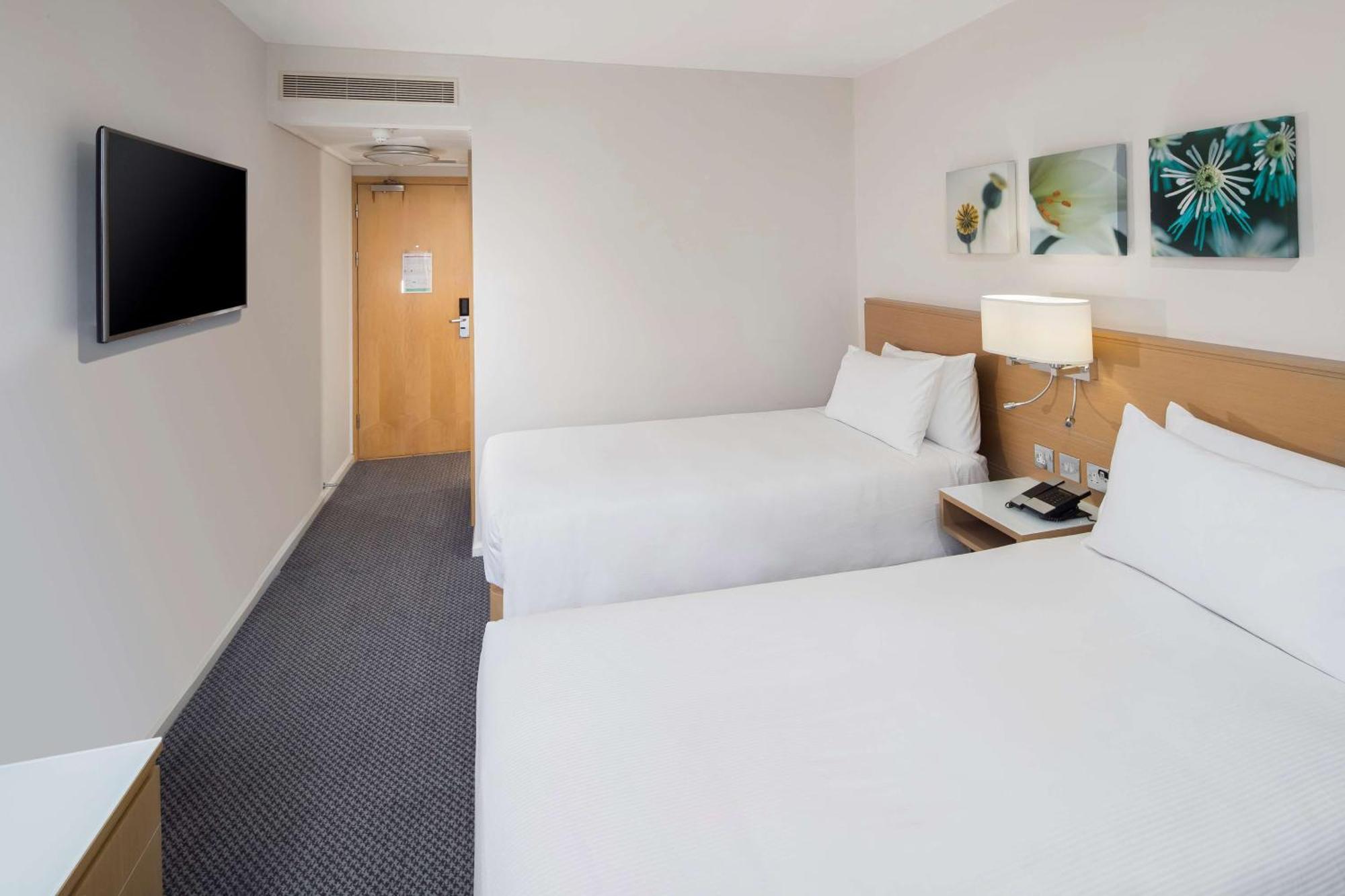Hilton Garden Inn Bristol City Centre מראה חיצוני תמונה