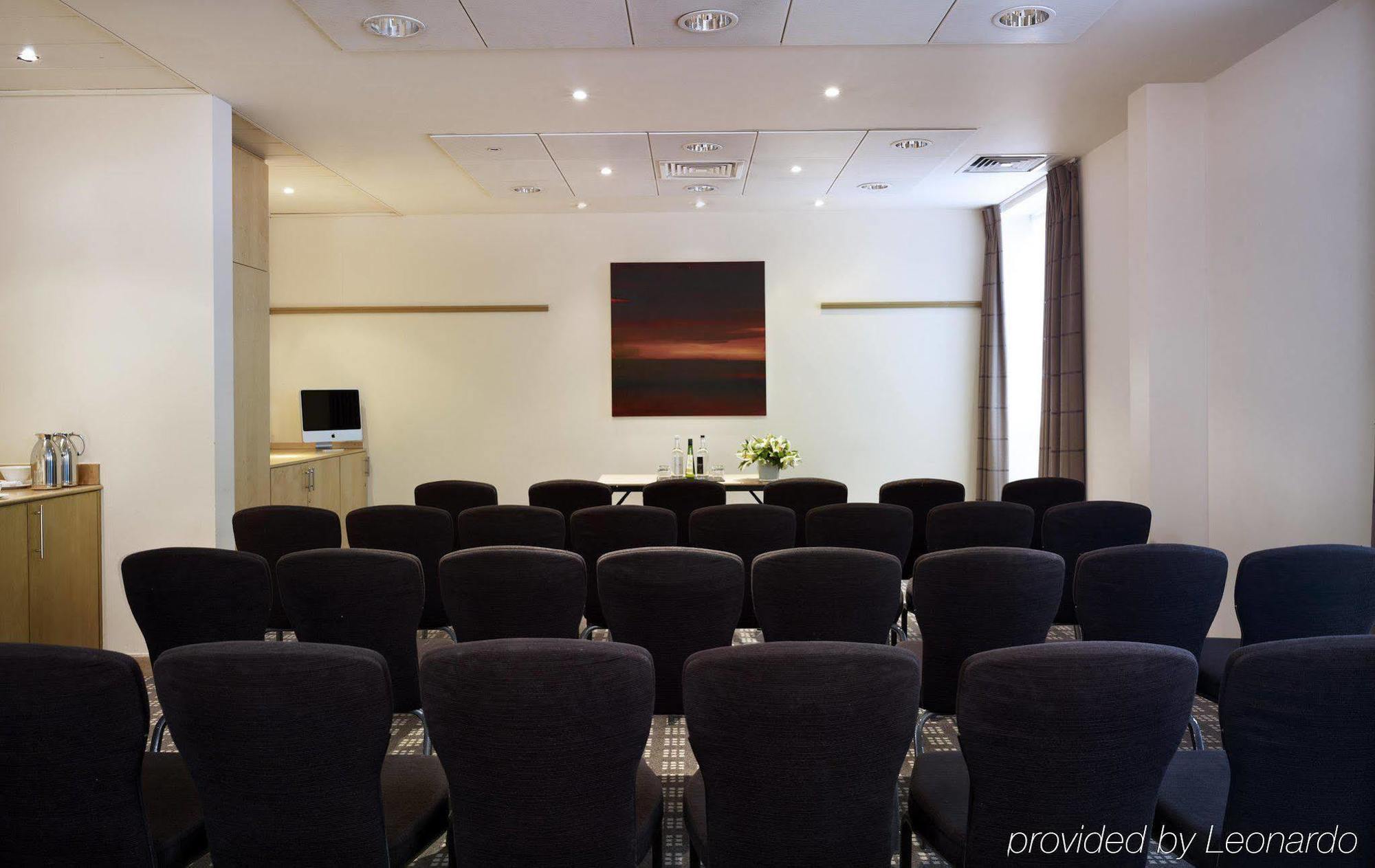 Hilton Garden Inn Bristol City Centre מראה חיצוני תמונה