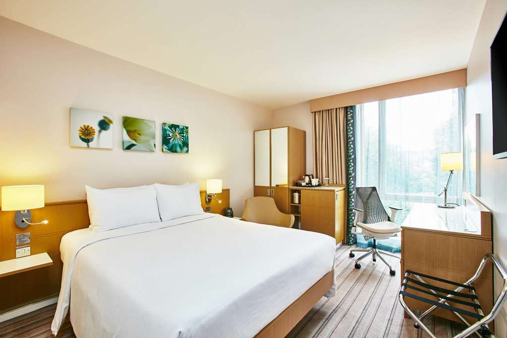 Hilton Garden Inn Bristol City Centre חדר תמונה